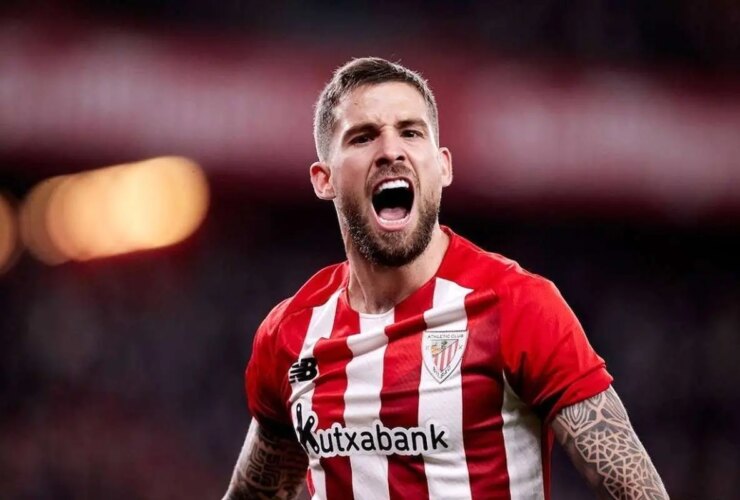 به مدافع ثابت بارسلونا AL -NASR پیوست