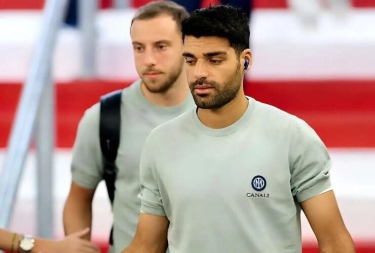 Taromi به جز حذف وسایل شخصی خود به اینتر دیگر برنگردد! 24 Taromi به جز حذف وسایل شخصی خود به اینتر دیگر برنگردد!