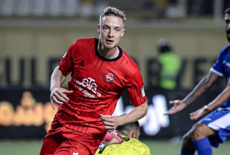 باز کردن ظرف تراکتور ؛ اشکالی: پسر طلایی طلایی!