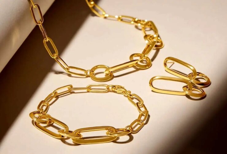 قیمت طلای طلا در شنبه 25 اوت 1404 ؛ طلا در مرز حساس شلیک شد