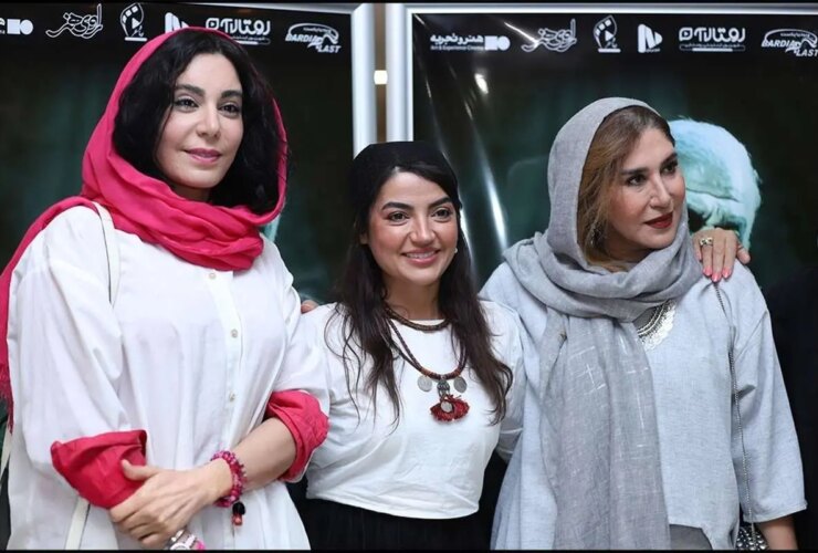 تصاویر شکافهای لبه نمایش فیلم مرجان 12 تصاویر شکافهای لبه نمایش فیلم مرجان