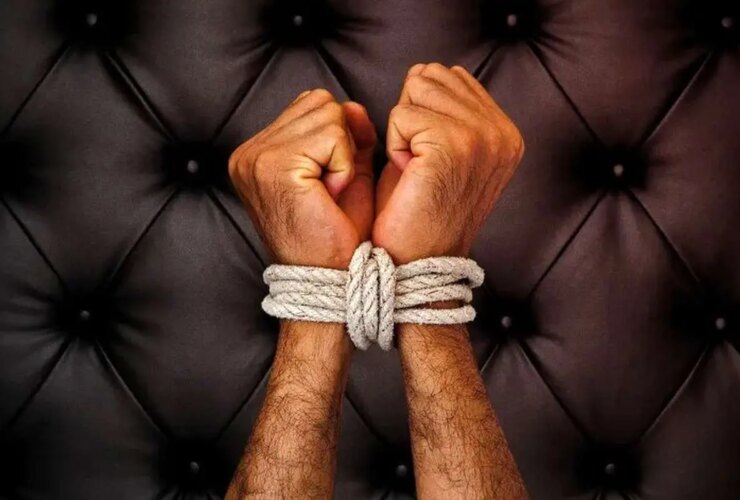 انتشار رایگان گروگان در قلعه Gangj پس از 5 روز 30 انتشار رایگان گروگان در قلعه Gangj پس از 5 روز