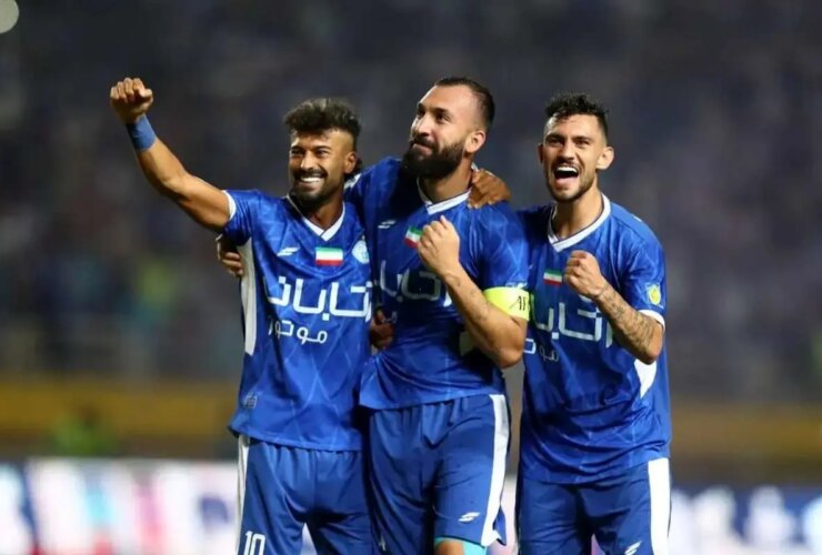 ترکیب احتمالی استقلال در برابر تراکتور