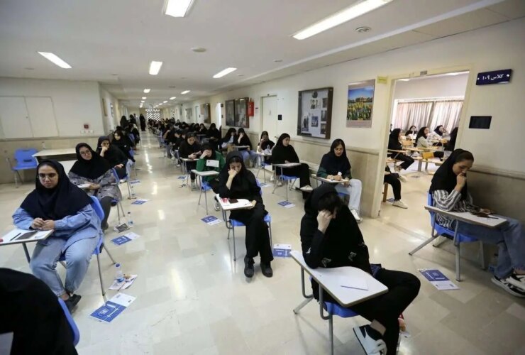 امتحانات نهایی جبران خسارت دانشجویی را در روز شنبه تعیین کنید