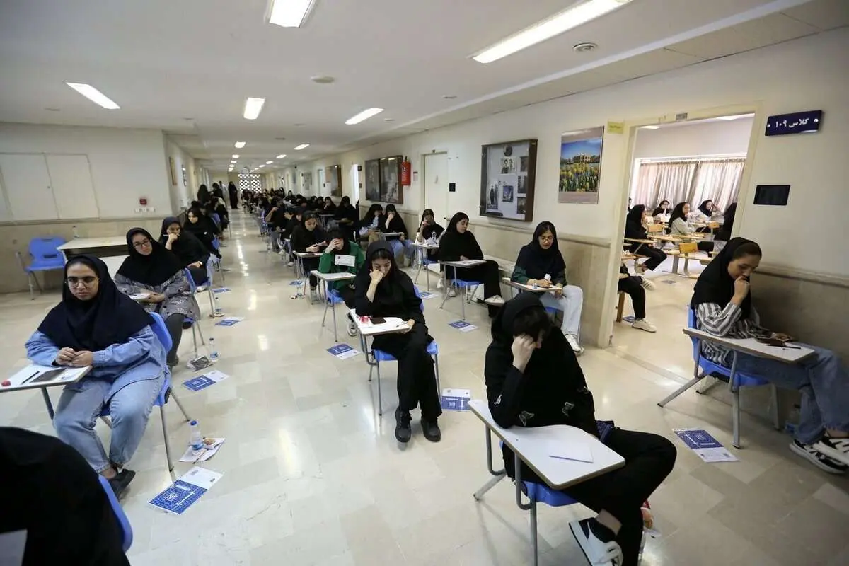 امتحانات نهایی جبران خسارت دانشجویی را در روز شنبه تعیین کنید