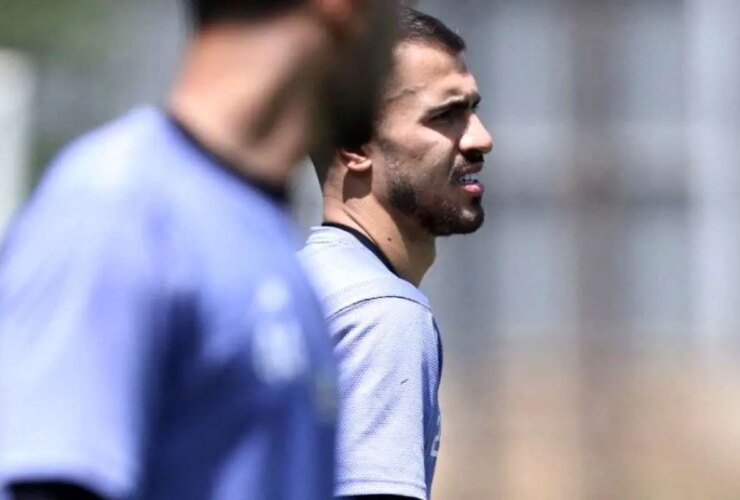 داستان یک تراکتور اغوا کننده به دروازه بان پرسپولیس ارائه شده است