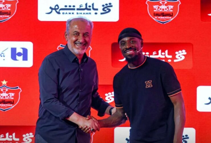 سکوت عجیب درویش در مورد بیماری Persepolis Star