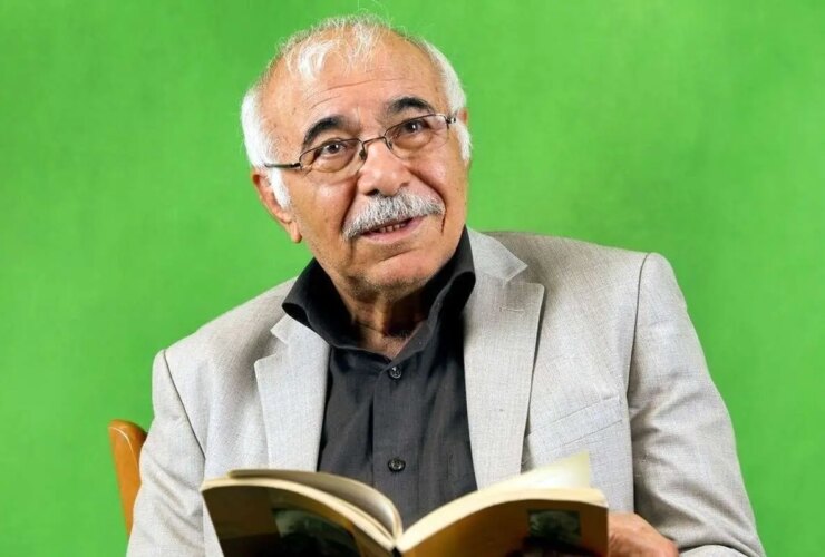 در حالی که شک نشسته است ، من از برگ مطمئن هستم