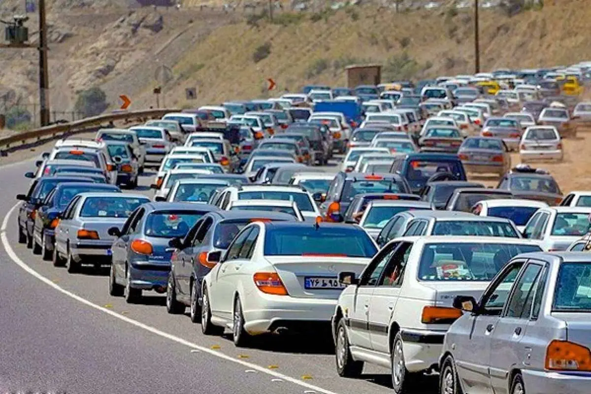 نیمه ترافیک در برخی از محورهای اصلی کشور