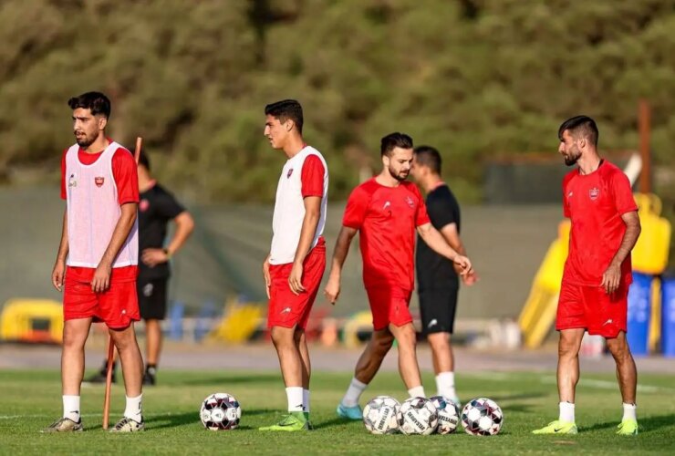 پرسپولیس بازیکنان جوان را جایگزین کرد