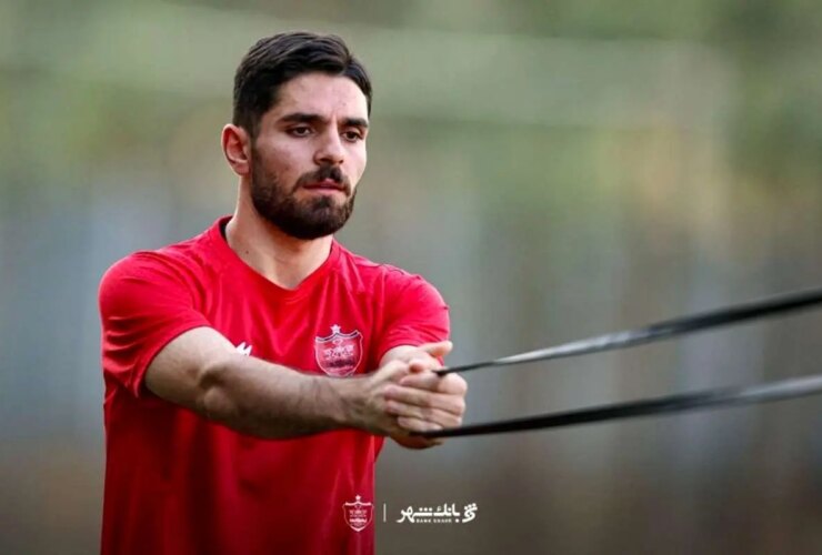 بازیکن بال در صدمات آماده -برای -ترکیبات آماده