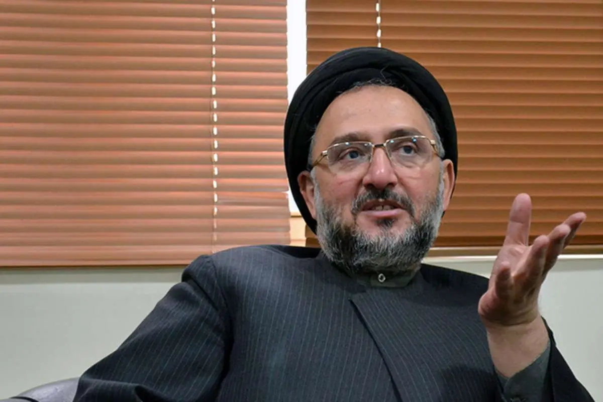 Abtahi̇: دستیار بزرگ بازوی کشور لارژانی