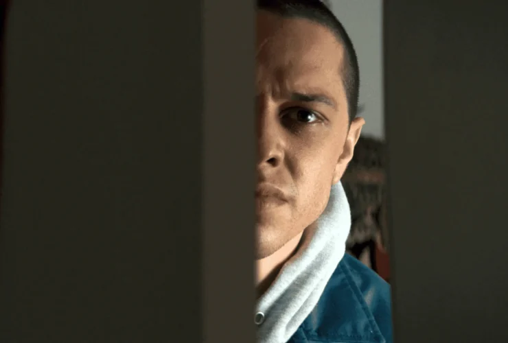 "EV" برای کسانی که علاقه مند به بررسی فیلم ترسناک / فیلم ترسناک هستند با لایه های روانشناختی و اجتماعی کار می کند 17 "EV" برای کسانی که علاقه مند به بررسی فیلم ترسناک / فیلم ترسناک هستند با لایه های روانشناختی و اجتماعی کار می کند