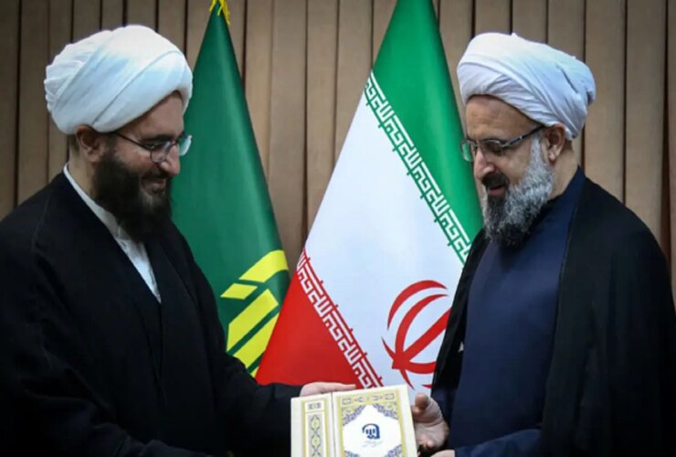 آیا طاهری کوردی در نماز جمعه به کاظم صدیقی دست یافت؟