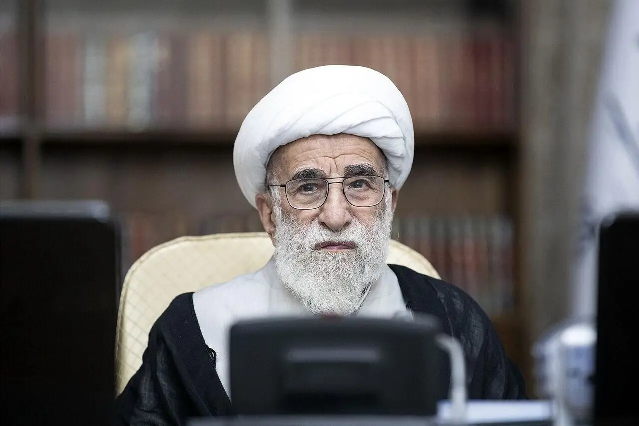 آیت الله جاناتی: اشغال کامل غزه و خلع سلاح حزب الله تخیل خام است