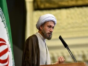 امام جماه از شیراز: ما بیشتر نیستیم و برعکس