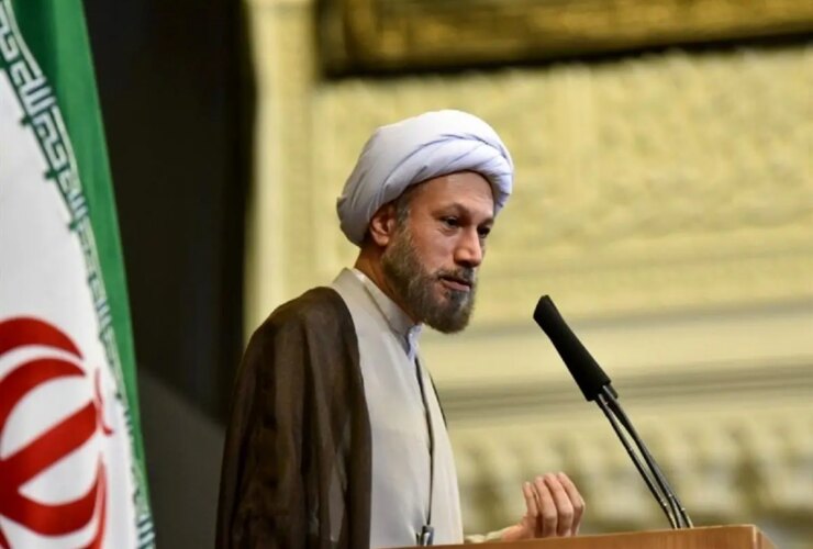 امام جماه از شیراز: ما بیشتر نیستیم و برعکس