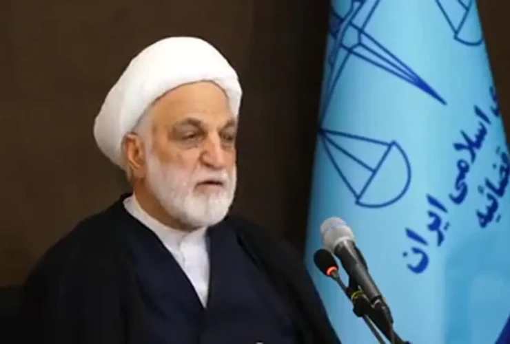 انتقاد از رئیس قضایی برای روند طولانی مدت 6 انتقاد از رئیس قضایی برای روند طولانی مدت