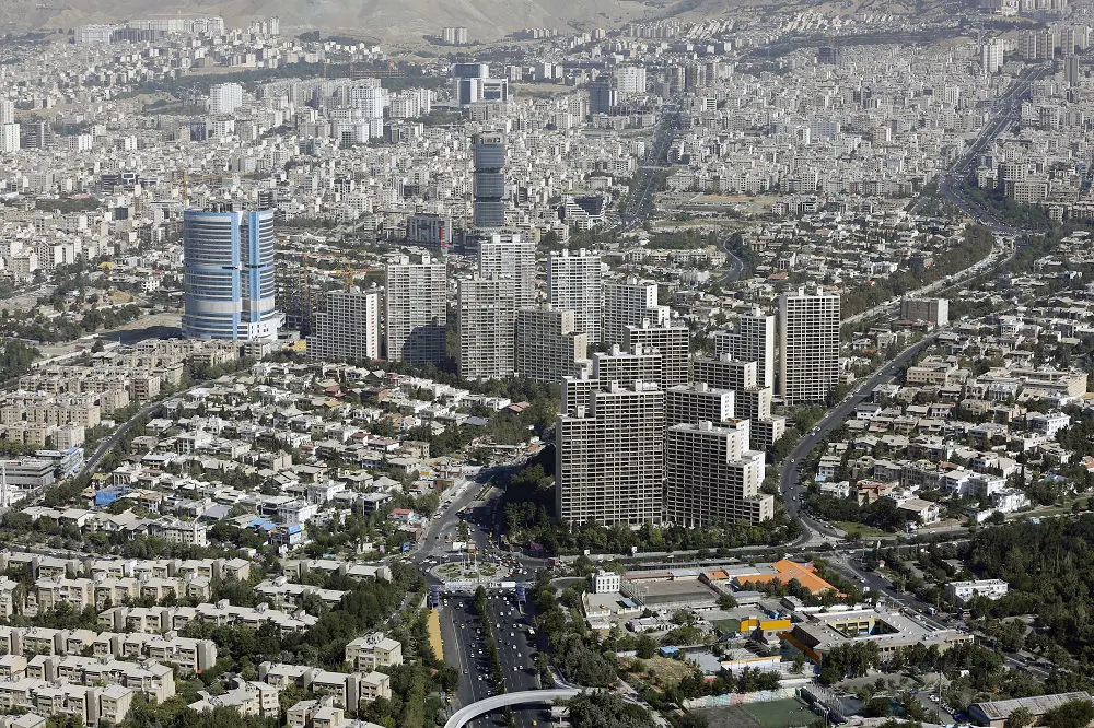 با محرمانه بودن وداع با تهران