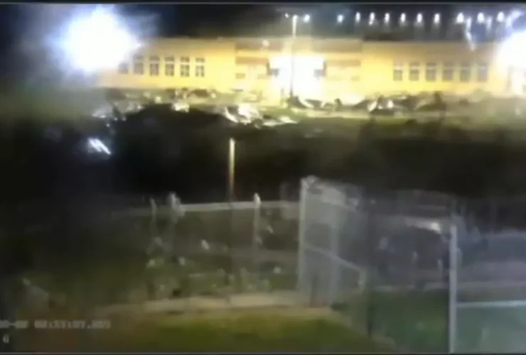 برای دیدن او طوفان بزرگ نبراسکا را خرد کرد