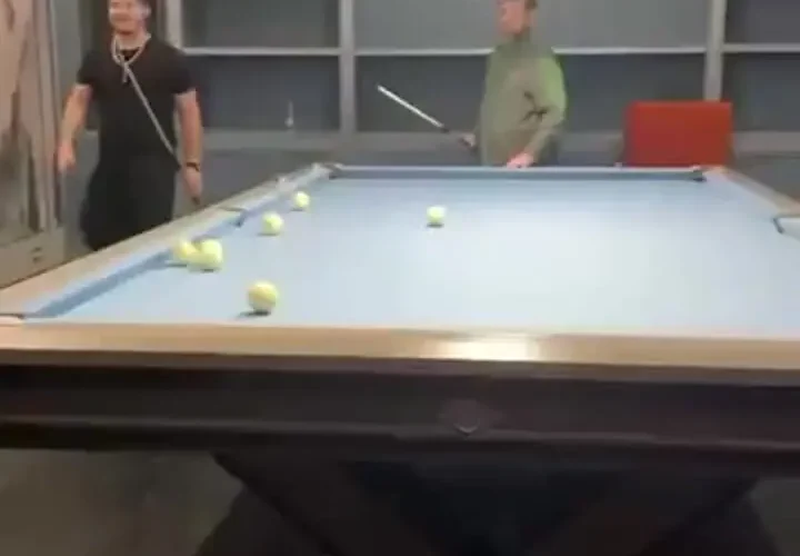 برای دیدن برای بازی با رهبر چچی