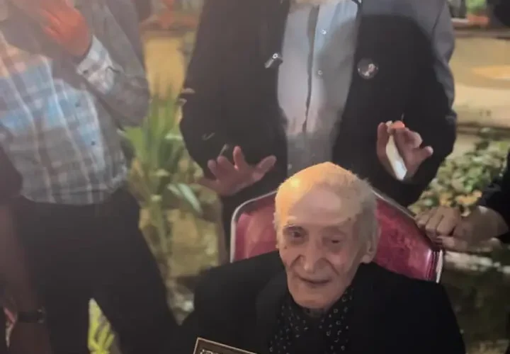 برای دیدن بنای یادبود بنای یادبودهای اصفهان و اصفهان کمال المولک 18 برای دیدن بنای یادبود بنای یادبودهای اصفهان و اصفهان کمال المولک