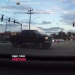 برای دیدن تصادف شاسی ایالات متحده با وانت