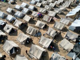 بلومبرگ: اسرائیل تحت شرایط خودش آتش بس می خواهد!
