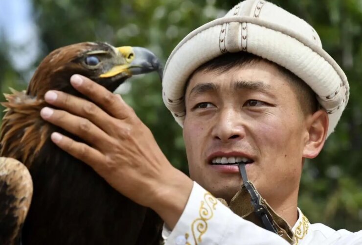 تصاویر شکار با عقاب در قرقیزستان