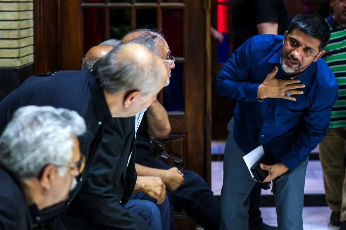 تصاویر متن و حاشیه مراسم تشییع جنازه محمد رضا 4 تصاویر متن و حاشیه مراسم تشییع جنازه محمد رضا