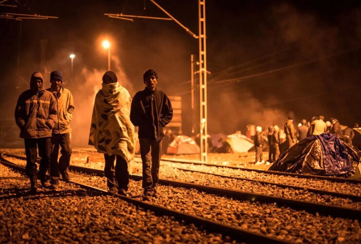 تفاوت بین دستمزد کارگران ایران و افغانستان چیست؟