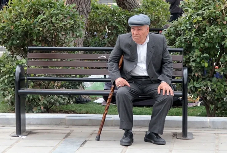 خواندن خواندن ؛ آیا حق بیمه بازنشستگان افزایش یافته است؟