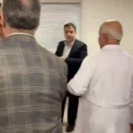 رنگ لباس سید محمد خاتامی در بیمارستان ساخته شده است