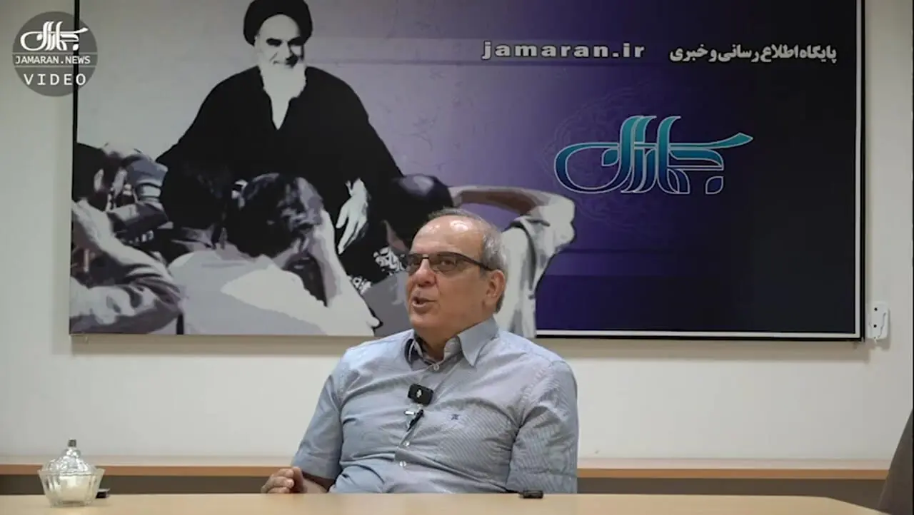 عبدی: هیچ کس در ذهن خواندن "ایران" در یک مراسم رسمی در مقابل رهبری نبود.