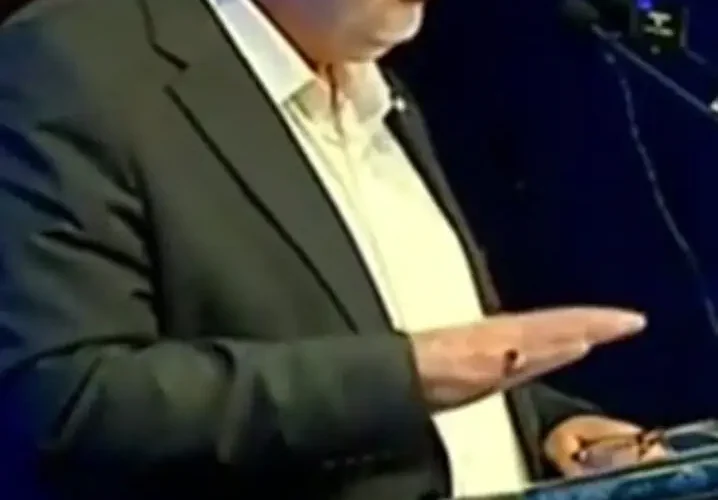 علیبادی: تعجب کردم ، گوش نکردم