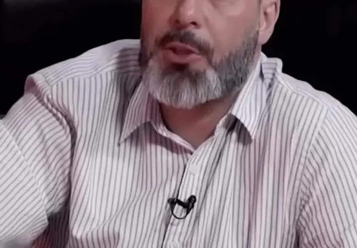 غقلی: من 5 سال است که افسرده شده ام! 9 غقلی: من 5 سال است که افسرده شده ام!