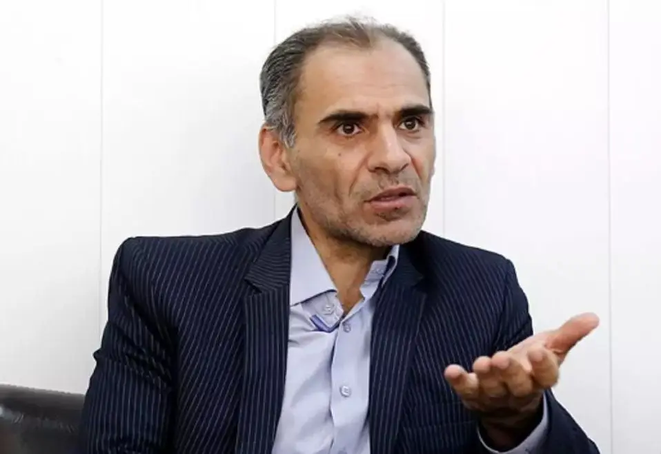 "قرآن کریم" به دنیا می آید / ماژیس با از بین بردن 4 صفر / 4 صفر بدون کنترل تورم سر خود را گرم می کند.