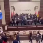 مبارزه با کفش در پارلمان عراق