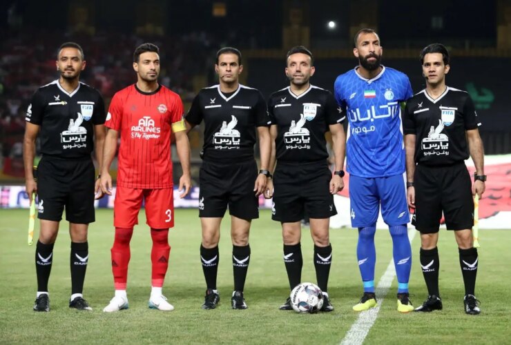 متخصص داوری Super -Görev - استقلال ؛ کاپیتان مجبور شد اخراج شود! 14 متخصص داوری Super -Görev - استقلال ؛ کاپیتان مجبور شد اخراج شود!