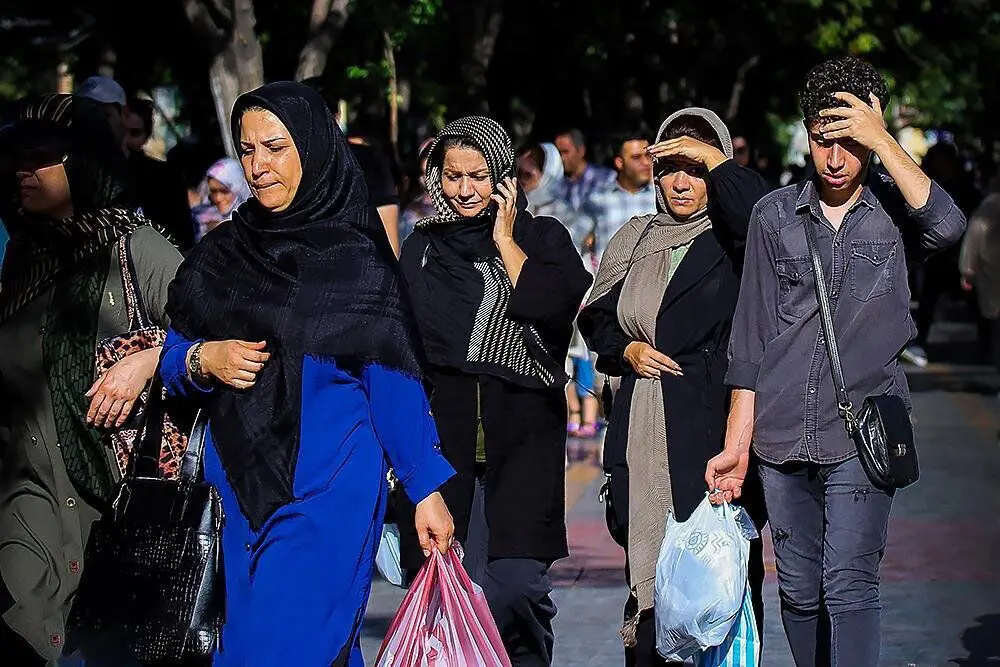 مراسم عبور باد و گرما تهران در جمع تابستان