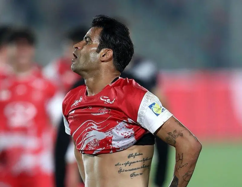 مهاجم جنوبی Persepolis در شمال دانشجوی مازیار