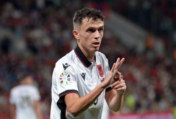 نگرانی مستقل در مورد واکنش آسان باشگاه ؛ آبی مطمئن نیست!