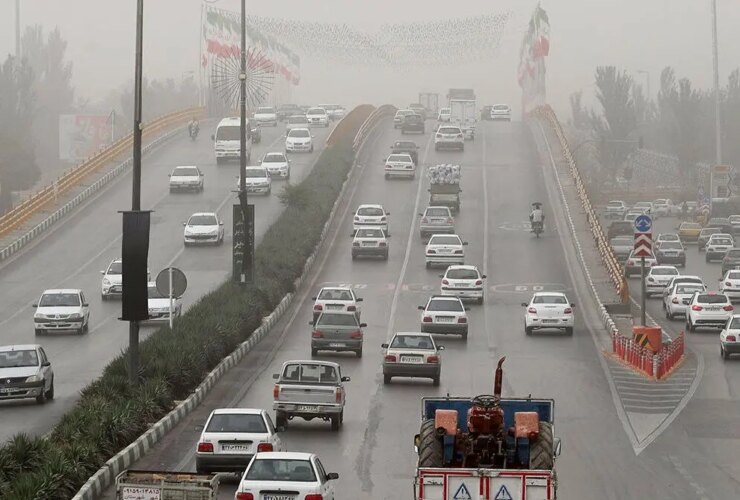 هشدار به تهرانیه: باد زیاد و گرد و غبار در جاده