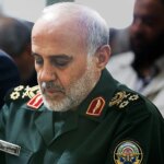 واکنش دختر دختر سردار شهید رشید مبنی بر این که پدرش در جشن های 5 ساله بمباران شده است