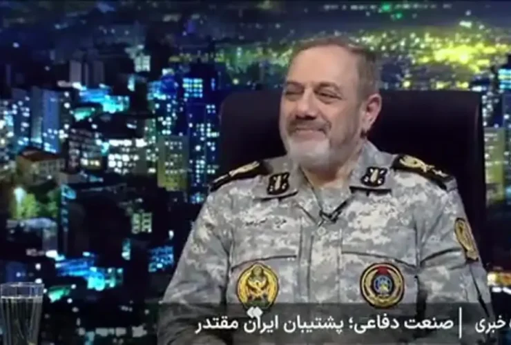 وزیر دفاع: ما وسیله نقلیه ای داریم که تاکنون از آن استفاده نکرده ایم 3 وزیر دفاع: ما وسیله نقلیه ای داریم که تاکنون از آن استفاده نکرده ایم