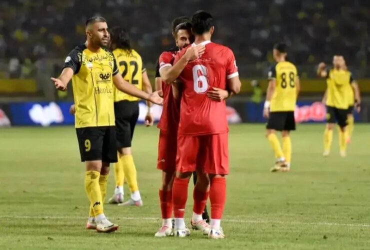 پرسپولیس با شانس سپاهان را شکست داد