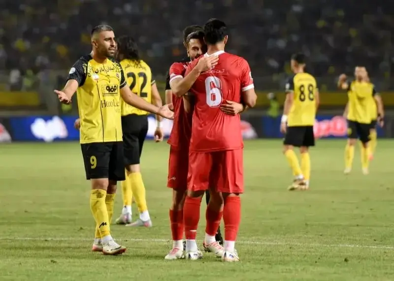 پرسپولیس با شانس سپاهان را شکست داد
