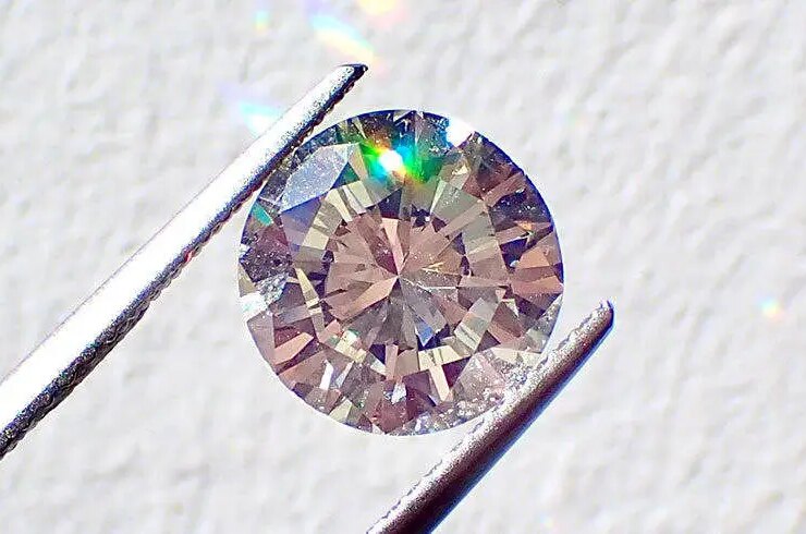 چگونه الماس می تواند به تشخیص سرطان پستان کمک کند؟