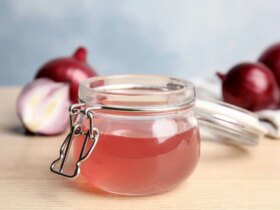 چگونه موهای سالم تری با آب پیاز بدست آوریم؟