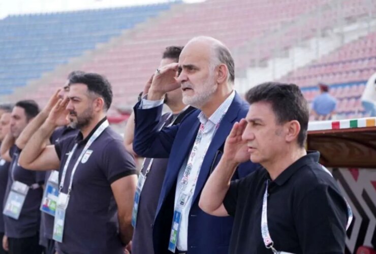 درباره ارتش ملی سلام قبل از مسابقه تیم ملی